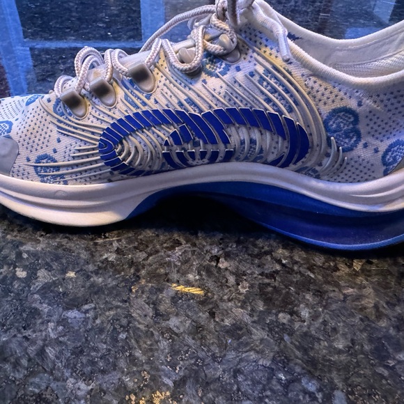 Gucci Run Sneakers Size 41 - Picture 7 of 10